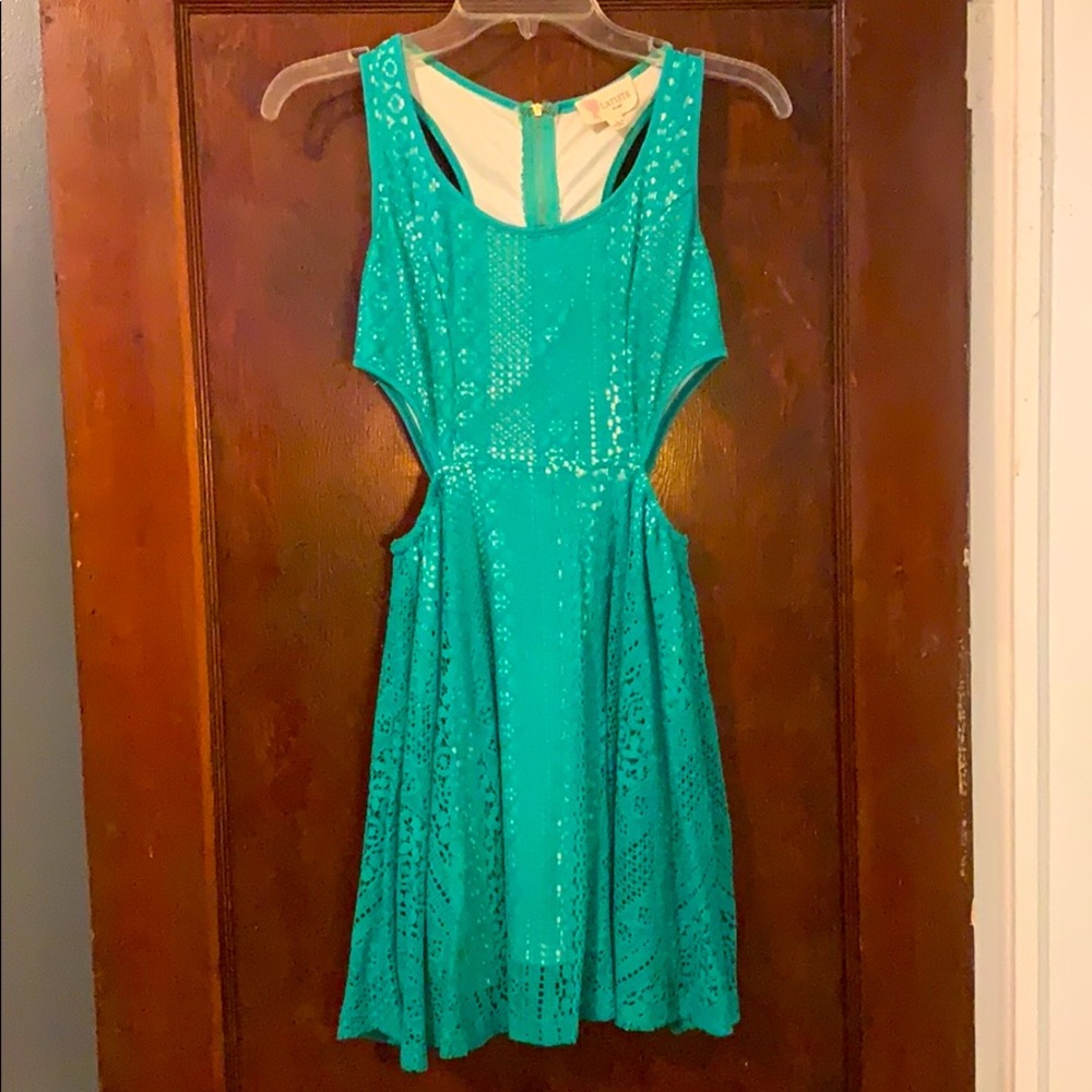 L’ATISTE green cutout dress